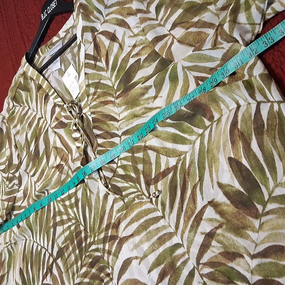 Catherines Green and White Tunic Top - Picture 7 of 9